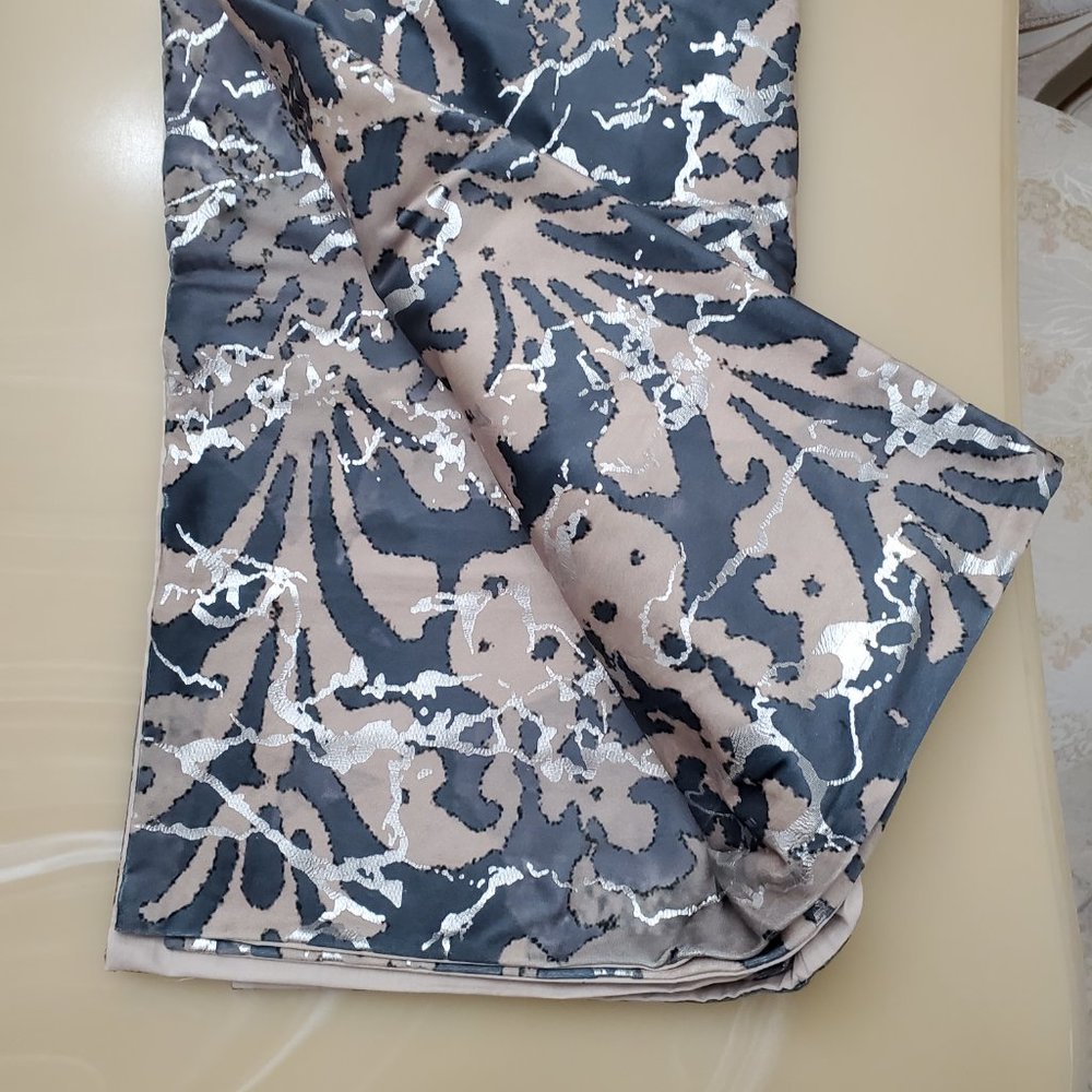 Callisto Home King/ Queen Duvet Cover Set - Picture 9 of 16